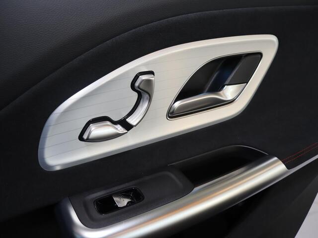 Mercedes-Benz CLA-KLASSE 250+ Launch Edition 85.5 kWh | Night | Panoramadak | Stoelverwarming | DISTRONIC | Achteruitrijcamera | Dodehoekassistent |