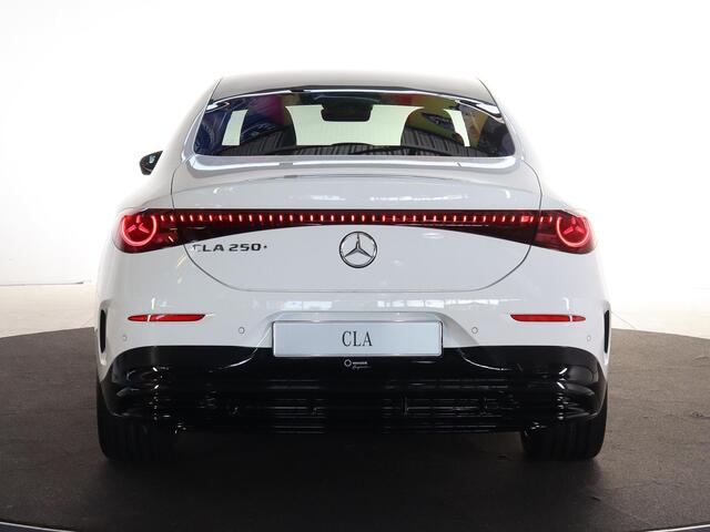 Mercedes-Benz CLA-KLASSE 250+ Launch Edition 85.5 kWh | Night | Panoramadak | DISTRONIC | Achteruitrijcamera | Dodehoekassistent |