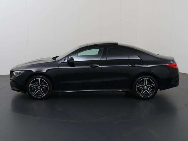 Mercedes-Benz CLA-KLASSE 250 e Premium Plus | AMG | Night | Panoramadak | Headup | Memory | Sfeerverlichting | Keyless |