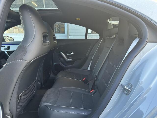 Mercedes-Benz CLA-KLASSE 180 Business Solution AMG | AMG Plus Pakket | Night Pakket | Panoramadak | 360° Camera | Dodehoekassistent | Head-up Display | MULTIBEAM LED Koplampen | Advanced Sound System | Elektrisch Verstelbare Stoelen + Memory | Stoelverwarming | Sfeerverlichting | Apple CarPlay | Android Auto