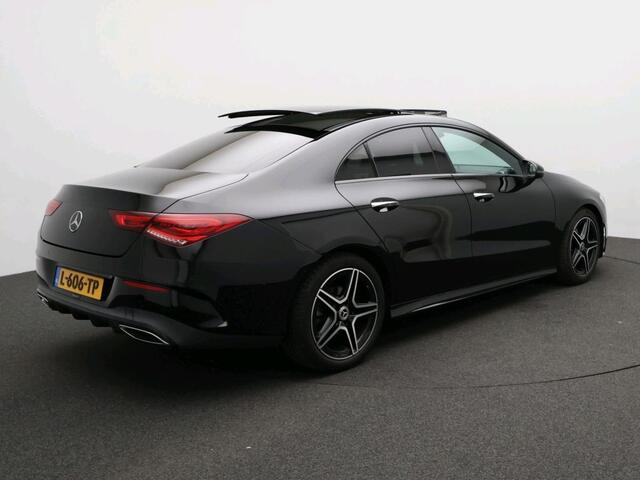 Mercedes-Benz CLA-KLASSE 180 Business Solution AMG AMG Line | Night Pakket | Panorama Schuif-Kanteldak | Memory Voorstoelen. Inclusief 24 maanden MB Certified garantie voor Europa.