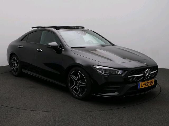 Mercedes-Benz CLA-KLASSE 200 Business Solution AMG AMG Line | Night Pakket | Panorama Schuif-Kanteldak | Parkeerpakket met achteruitrijcamera | Stoelverwarming | Sfeerverlichting. Inclusief 24 maanden MB Certified garantie voor Europa