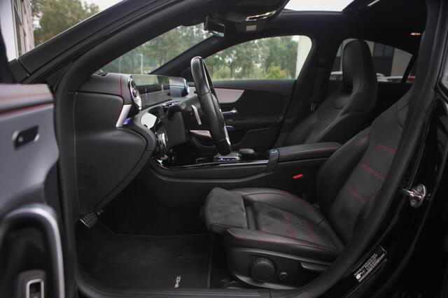 Mercedes-Benz CLA-KLASSE 200 Bus. Sol. AMG | Pano | Sfeerverlichting |