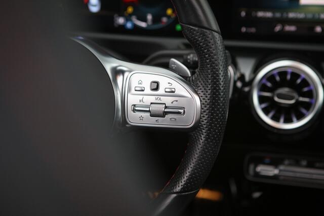 Mercedes-Benz CLA-KLASSE 200 Bus. Sol. AMG | Pano | Sfeerverlichting |