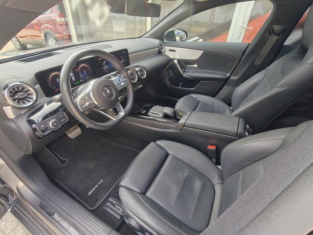 Mercedes-Benz CLA-KLASSE 250 E Premium Plus / 360 Camera / Pano / Adap. Cruise. / Keyless /
