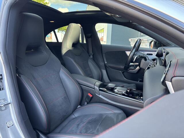 Mercedes-Benz CLA-KLASSE 250 e AMG Line Premium Plus Pack, Panoramadak + NL-Auto!