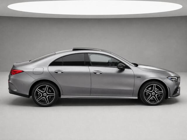 Mercedes-Benz CLA-KLASSE 250 e Business Solution AMG Limited | Panoramadak | Memory Stoelen | Cruise Control