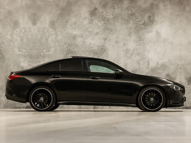 Mercedes-Benz CLA-KLASSE 200 AMG Sport 163Pk Automaat (PANORAMADAK, GROOT NAVI, LEDER, CAMERA, SPORTSTOELEN, GETINT GLAS, STOELVERWARMING, NIEUWSTAAT)