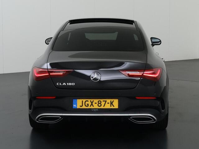 Mercedes-Benz CLA-KLASSE 180 Business Solution AMG | Panoramadak | Burmester | Rijassistentiepakket | Trekhaak | 360 camera | Sfeerverlichting | Stoel/stuurverwarming |