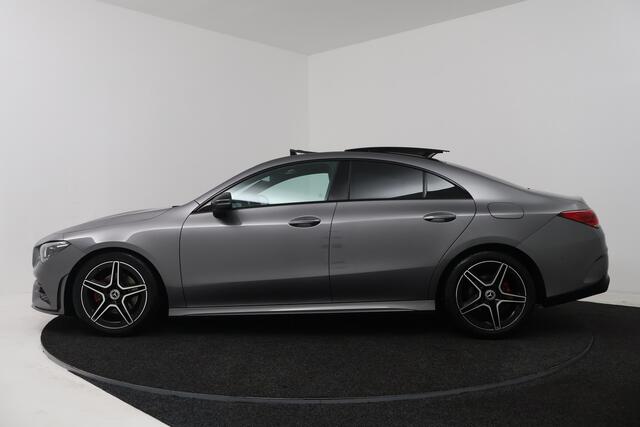 Mercedes-Benz CLA-KLASSE 180 Business Solution AMG (PANORAMADAK, STOELVERWARMING, SFEERVERLICHTING)