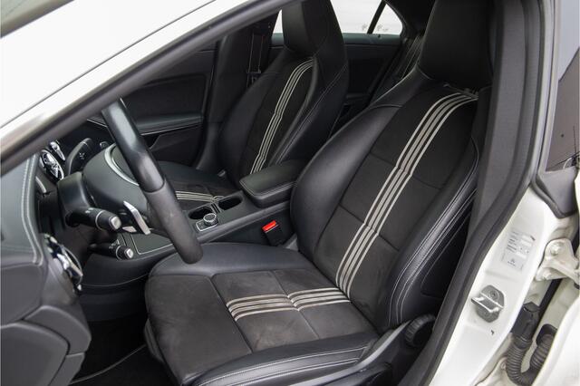Mercedes-Benz CLA-KLASSE 180 AMG Sportpakket, Navi, Stoelverwarming, Sfeervelichting, Facelift