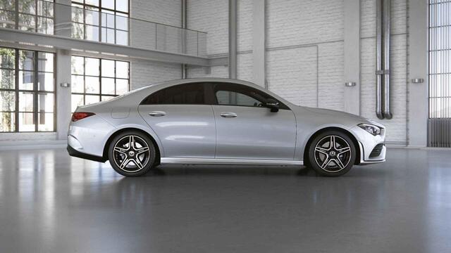 Mercedes-Benz CLA-KLASSE 250 e AMG Line | Night | Panoramadak | Stoelverwarming | Sfeerverlichting | Distronic |