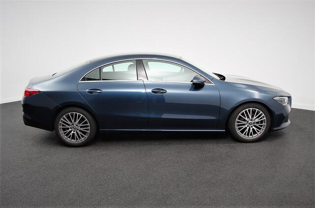 Mercedes-Benz CLA-KLASSE 200 Automaat Progressive Navigatie Climate Control Led Trekhaak Stoelverwarming Half Leder Camera