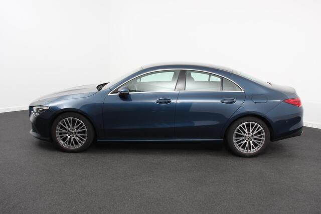 Mercedes-Benz CLA-KLASSE 200 Automaat Progressive Navigatie Climate Control Led Trekhaak Stoelverwarming Half Leder Camera