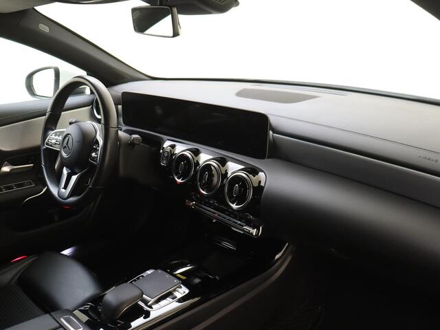 Mercedes-Benz CLA-KLASSE 200 Business Solution | half leder | LM velgen | climate control | camera