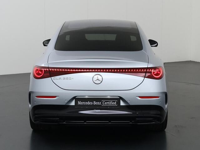 Mercedes-Benz CLA-KLASSE 250+ Launch Edition 85.5 kWh | Night | Panoramadak | Stoelverwarming | DISTRONIC | Achteruitrijcamera | Dodehoekassistent | Trekhaak |