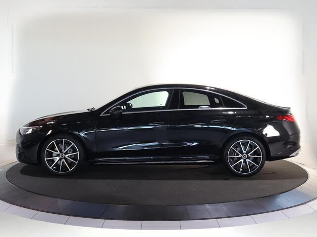 Mercedes-Benz CLA-KLASSE 200 Business Solution AMG 58 kWh | Elek. Trekhaak | Panoramadak | Premium Pakket | Superscreen | HUD | Burmester | Elek. Stoelen met Geheugen | Keyless Entry/Go | Apple Carplay/Android Auto |