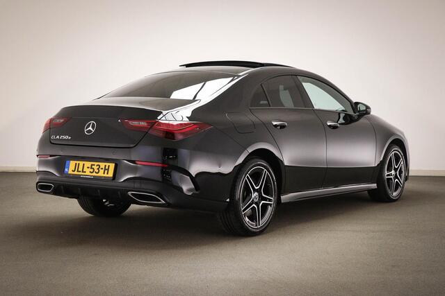 Mercedes-Benz CLA-KLASSE 250 e Business Solution AMG | WINTER PACK | PANORAMADAK | STUURVERWARMING | CAMERA