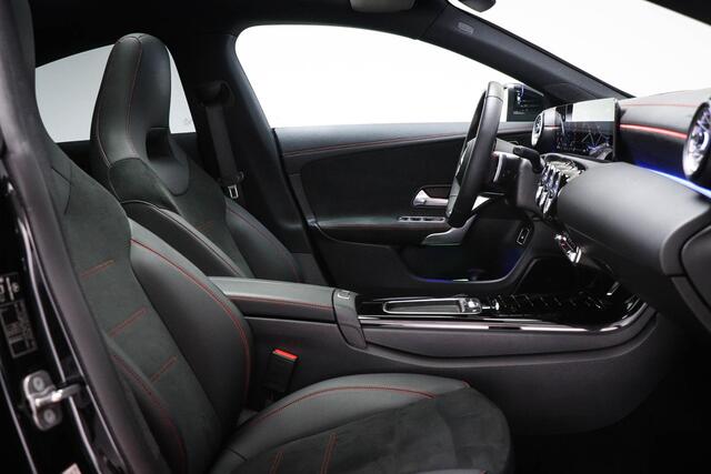 Mercedes-Benz CLA-KLASSE 250 e Business Solution AMG | WINTER PACK | PANORAMADAK | STUURVERWARMING | CAMERA
