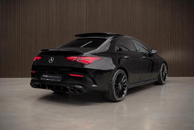Mercedes-Benz CLA-KLASSE 180 Business Solution AMG | Panoramadak | Camera | Dodehoekdetectie | Keyless | Midline Sound | Stoelverwarming | Ambiance Verlichting | Navigatie | LED | Cruise Control |
