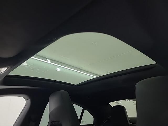 Mercedes-Benz CLA-KLASSE 250 e Star Edition AMG | Panoramadak | Stoelverwarming | Camera | Cruise Control | Keyless | Ambiance Verlichting | Navigatie | Grootlichtassistent | LED |