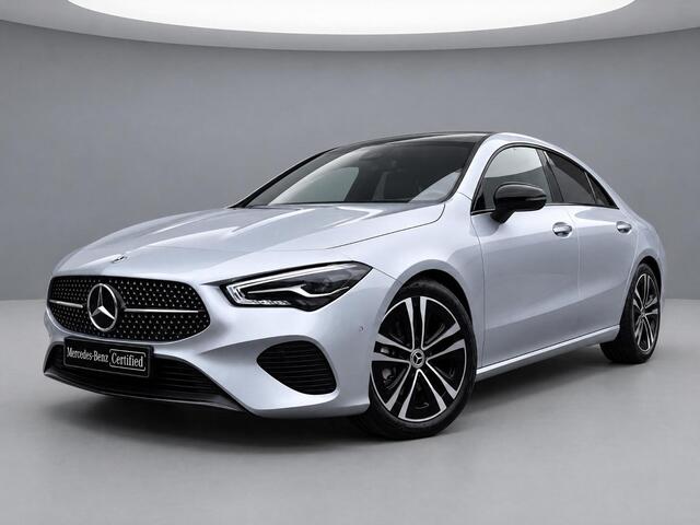 Mercedes-Benz CLA-KLASSE 180 Star Edition Luxury | Night Pakket | Panoramadak | Apple CarPlay | Android Auto | Sfeerverlichting | Stoelverwarming | Parkeersensoren | Achteruitrijcamera | Elektrisch Inklapbare Buitenspiegels