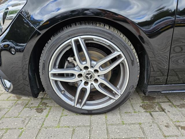 Mercedes-Benz CLA-KLASSE 180 Business Solution AMG Upgrade Edition