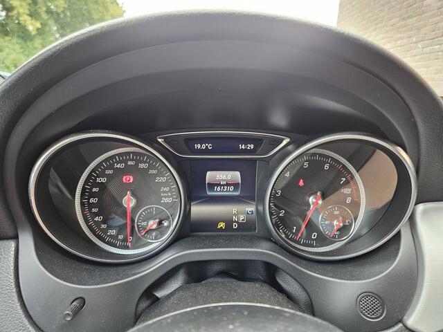 Mercedes-Benz CLA-KLASSE 180 Business Solution AMG Upgrade Edition