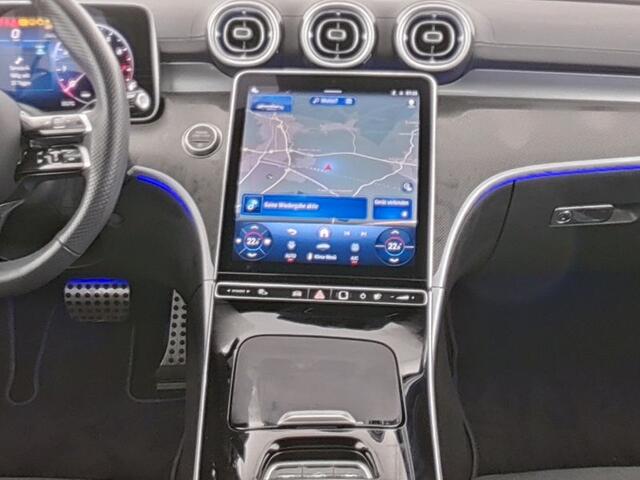 Mercedes-Benz CLE Cabriolet 200 AMG Line Trekhaak | AMG Line Night Pakket | Memory Voorstoelen | Aircap | Airscarf | Stoel en Stuur verwarming. Inclusief 24 maanden MB Certified garantie voor Europa.