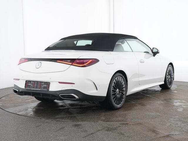 Mercedes-Benz CLE Cabriolet 200 AMG Line AMG Line | Night Pakket | Parkeerpakket met 360°-camera | Stuur en Stoelverwarming | Memory voorstoelen | Ledkoplampen. Inclusief 24 maanden MB Certified garantie voor Europa.