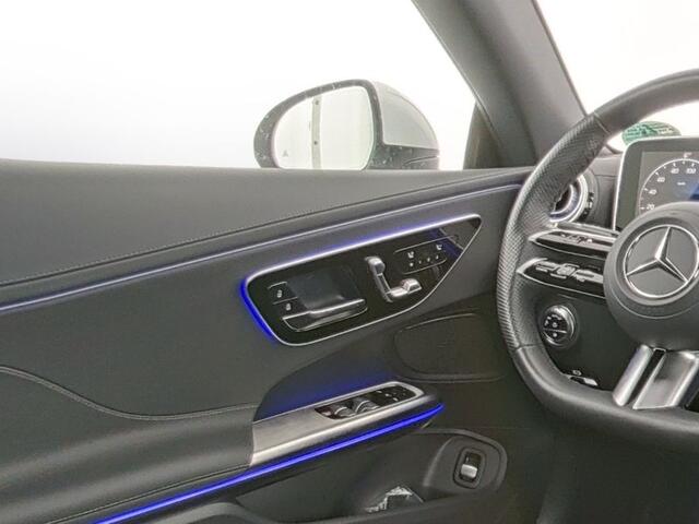 Mercedes-Benz CLE Cabriolet 200 AMG Line AMG Lime | Ledkoplampen | Memory voorstoelen | KeylessGo | Achteruitrijcamera | Sfeerverlichting. Inclusief 24 maanden MB Certified garantie voor Europa.