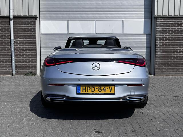 Mercedes-Benz CLE Cabriolet 180 Luxury Line | DISTRONIC Afstandsassistent | Dodehoekassistent | Windscherm | Elektrisch Verstelbare Stoelen + Memory | Stoelverwarming | Sfeerverlichting | Apple CarPlay | Android Auto | Achteruitrijcamera
