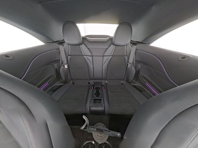 Mercedes-Benz CLE Cabriolet 200 AMG Line AMG Line | 19 Inch AMG Velgen | Memory voorstoelen | Apple CarPlay | Stuur en Stoelverwarming. Inclusief 24 maanden MB Certified garantie voor Europa.