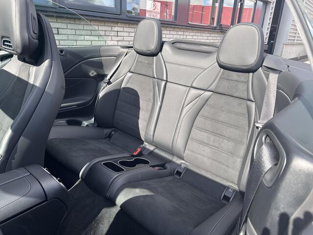 Mercedes-Benz CLE Cabriolet 200 AMG Line | Airscarf | Memory Stoelen | Apple Carplay & Android Auto | Cruise Control
