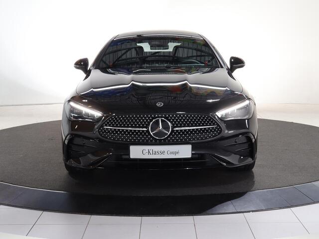 Mercedes-Benz CLE Coupé 200 AMG Line | Achteruitrijcamera | Panoramaschuifdak | Stoelverwarming | Sfeerverlichting | Smartphone-integratie |