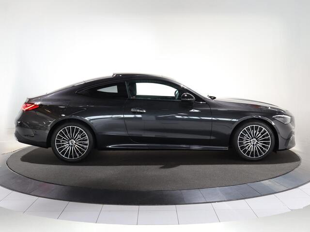 Mercedes-Benz CLE Coupé 200 AMG Line | Achteruitrijcamera | Panoramaschuifdak | Stoelverwarming | Sfeerverlichting | Smartphone-integratie |