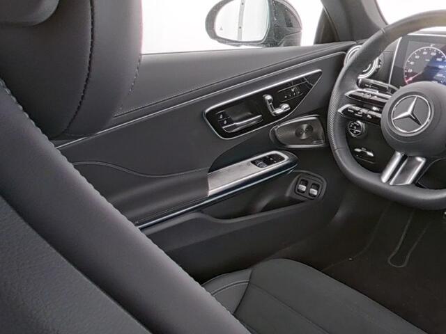 Mercedes-Benz CLE Coupé 300 e AMG Plug-In Hybride | AMG Line Advanced Plus | Night Pakket | Alarm | Trekhaak | Digital Koplampen | Distronic | Stuur en Stoelverwarming | Inclusief 24 maanden MB Certified garantie voor Europa.