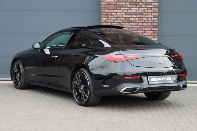 Mercedes-Benz CLE Coupé 200 4MATIC AMG Line | Panoramadak | Digital Light | Burmester | Memory | Leder | HUD | Verwarmd Stuurwiel | Night-Pakket | Surround Camera | Keyless Go |