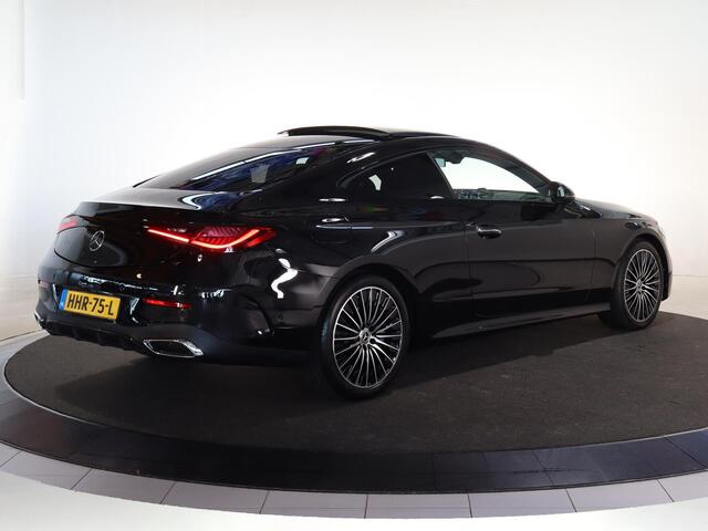 Mercedes-Benz CLE Coupé 200 AMG Line | Night | Panoramadak | Memory stoelen | Sfeerverlichting | Parkeercamera | Stoelverwarming |