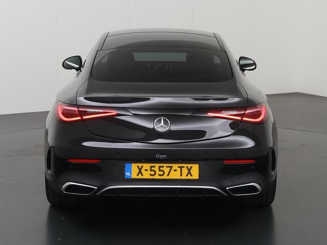 Mercedes-Benz CLE Coupé 200 AMG Line | Nappalederen bekleding | Digital Light | Rijassistentiepakket | Keyless | 360 graden camera | Sfeerverlichting |