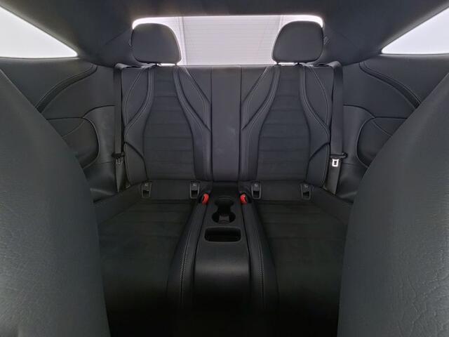 Mercedes-Benz CLE Coupé 300 e AMG Line AMG Line Premium | Night Pakket | Rijassistentiepakket plus | Distronic | Panorama Schuif-Kanteldak. Inclusief 24 maanden MB Certified garantie voor Europa.