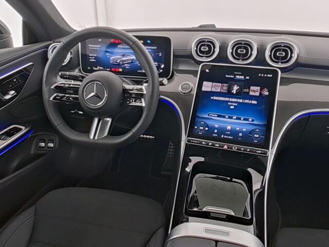 Mercedes-Benz CLE Coupé 300 e AMG Plug-In Hybride AMG Line | Night Pakket | Digital Licht | Rijassistentiepakket plus | Distronic | Panorama Schuif-Kanteldak | Stoel en stuurverwarming. Inclusief 24 maanden MB Certified garantie voor Europa.