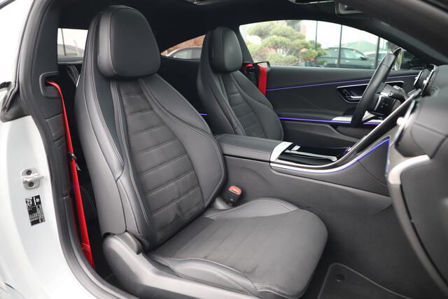 Mercedes-Benz CLE Coupé 300e AMG | 313PK | Pano | Head-up | Keyless-go | Burmester | Sfeerverlichting | Digital-light | Distronic | 2024.