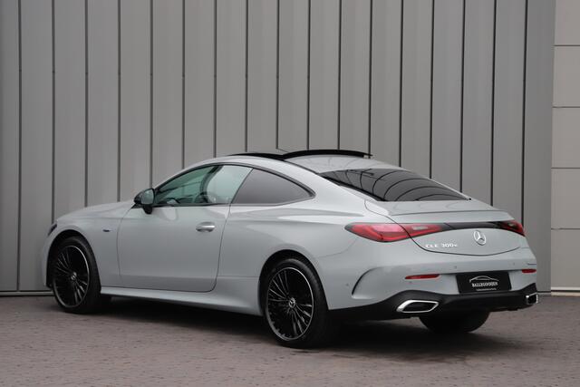 Mercedes-Benz CLE Coupé 300e AMG | 313PK | Pano | Head-up | Keyless-go | Burmester | Sfeerverlichting | Digital-light | Distronic | 2024.