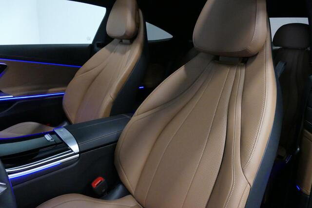 Mercedes-Benz CLE Coupé 300 e AMG Line / Maxton Design Bodykit V.2 / Panoramadak / Elektr. verstelbare voorstoelen + memory / Burmester Surround Sound / Digital Light / Trekhaak (zwenkbaar) / Rondomzichtcamera / Ambienteverlichting / Apple Carplay - Android Auto / Stuurwiel- & s