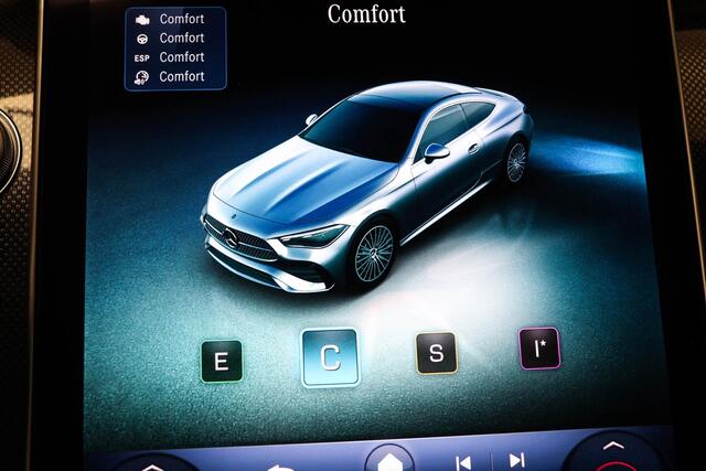 Mercedes-Benz CLE Coupé 200 AMG Line | PANORAMADAK | LEDER | DAB | APPLE | CAMERA | TREKHAAK