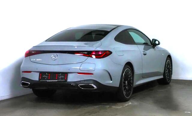 Mercedes-Benz CLE Coupé 300 e AMG Line AMG Premium | Night Pakket | Digital Licht | Memory Voorstoelen | Stuur en Stoelverwarming Inclusief 24 maanden Mercedes-Benz Certified garantie voor Europa.