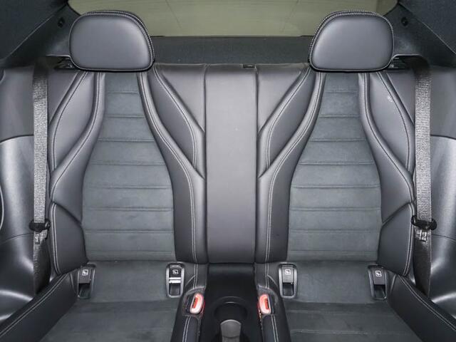 Mercedes-Benz CLE Coupé 300 e AMG Line AMG Premium | Night Pakket | Digital Licht | Memory Voorstoelen | Stuur en Stoelverwarming Inclusief 24 maanden Mercedes-Benz Certified garantie voor Europa.