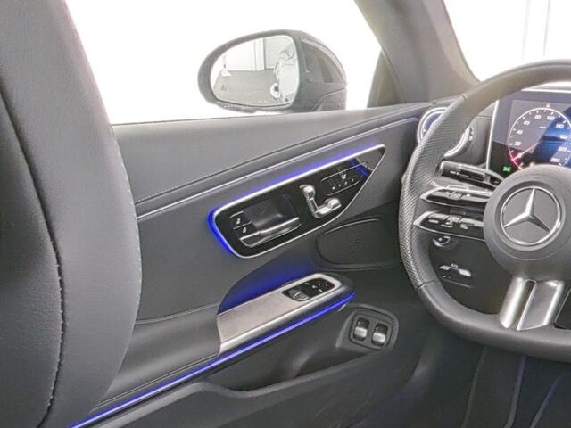 Mercedes-Benz CLE Coupé 300 e AMG Plug-In Hybride Edition AMG-Line | Night Pakket | Panoram Schuif-Kanteldak | Digital Licht | Stuur en Stoelverwarming. Inclusief 24 maanden Mercedes-Benz Certified garantie voor Europa.
