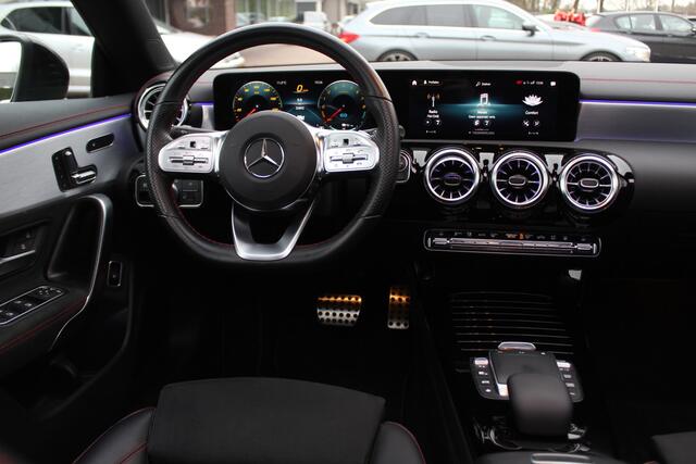 Mercedes-Benz Cla Shooting Brake 250 e AMG Line / Trekhaak / Camera / CarPlay / 18'' / Keyless / Sfeerverlichting / Stoelverwarming / DAB / Cruise Control